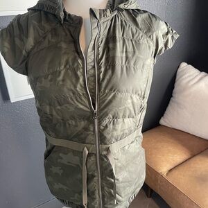 Lululemon Spring Fling Goose Down Vest- EUC Size:8
